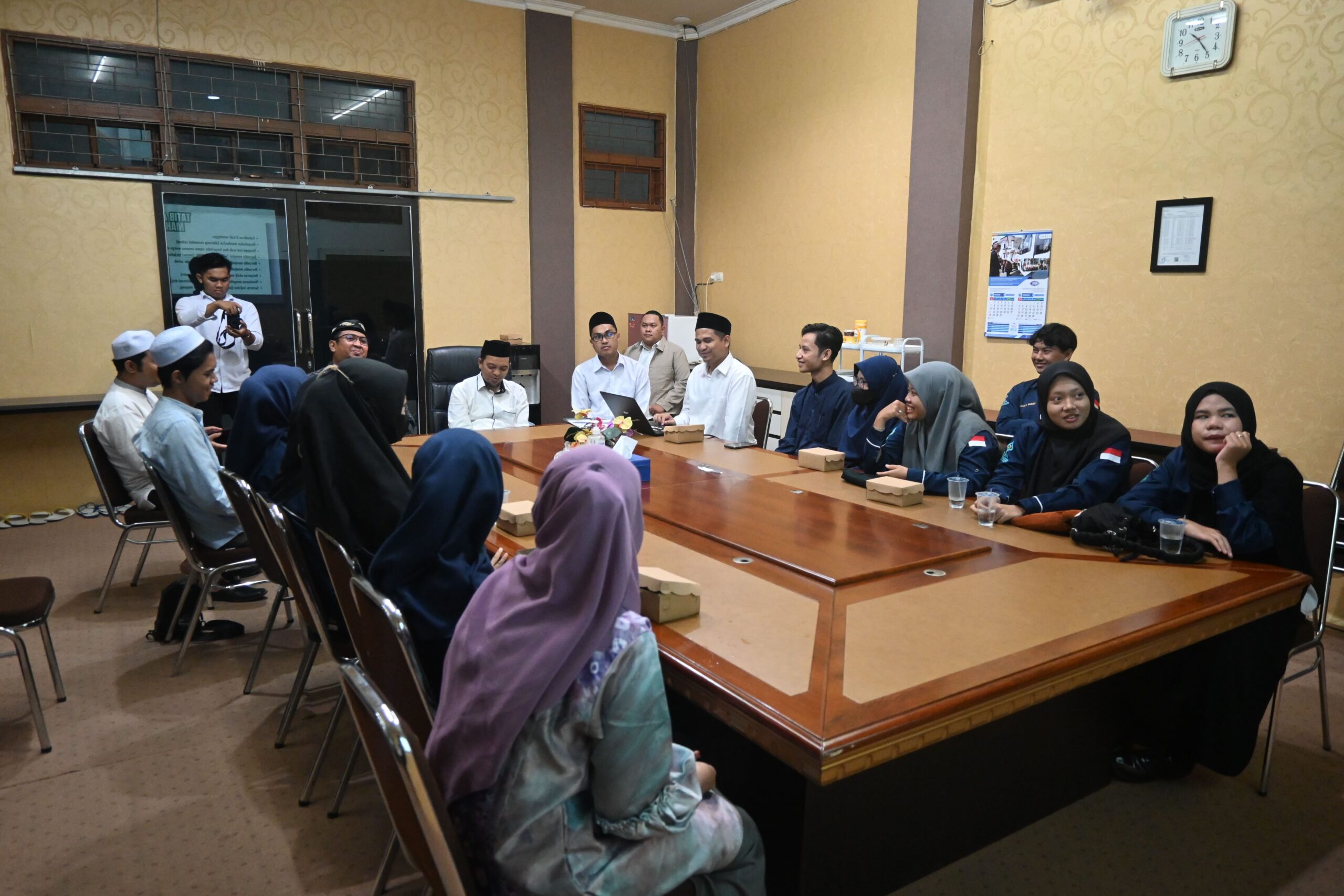 Ada yang Beda di Semester Genap 2023-2024 Ini, Mahasiswa IAT Resmi Ikuti Program MBKM Magang di Dua Yayasan Pendidikan Al-Qur`an di Banjarmasin.